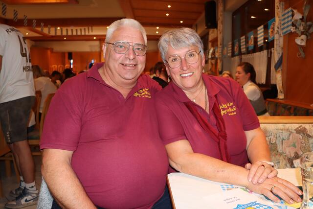 Rudi und Irmi hatten einen gemütlichen Abend. | Foto: Markus Bäumler/zema-medien.de