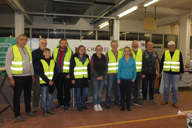 Obmann Leopold Weber und sein tolles Team vom Kleintierzuchtverein N81 freuten sich über den regen Zuspruch. | Foto: Walter Kellner