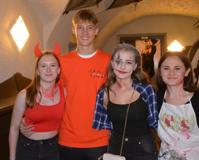 Benjamin mit Emma, Larissa und Christine