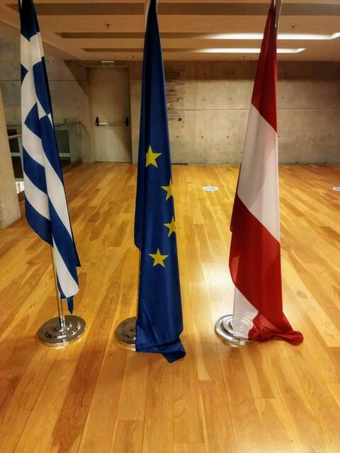 Die Fahnen Griechenlands, der Europäischen Union und Österreichs | Foto: Österreichisches Honorarkonsulat Thessaloniki