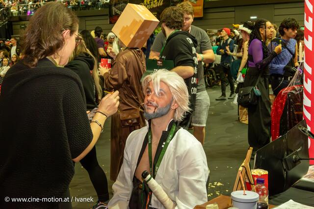 Facepainting. | Foto: www.cine-motion.at / Ivanek