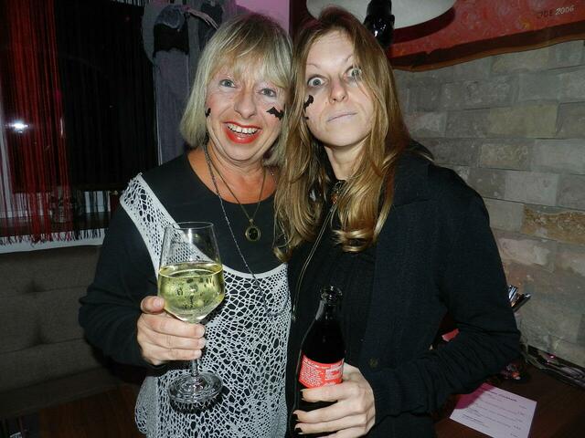 Romana  Brauner, Melanie Wolf  Haben den Abend in der Kostbar genossen