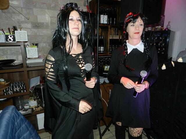  Bianca  Rauscher, Bettina Belle sorgten bei den Gästen für tolle Stimmung