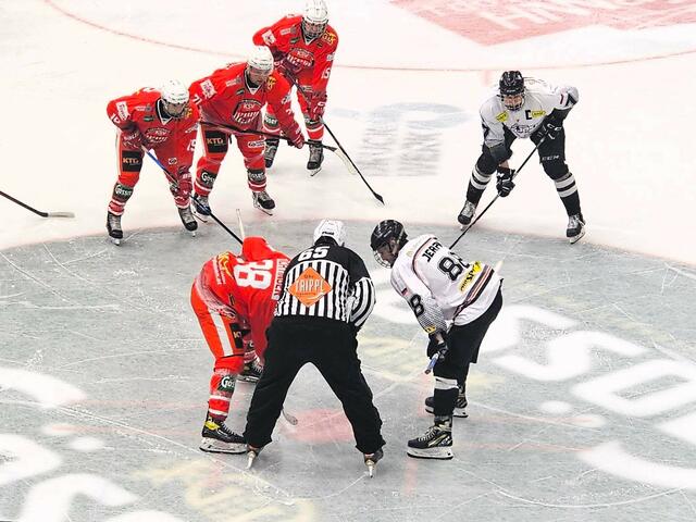 Die KSV Kängurus konnten sich gegen Marburg revanchieren. | Foto: KSV Eishockey
