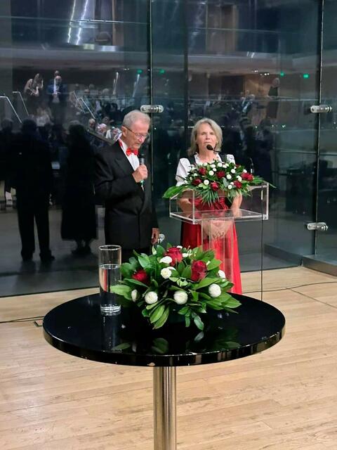 Präsident Peter Hoffmann (Vereins der Österreicher in Nordgriechenland) und Honorarkonsulin Evelyn Wallner Papadopoulou  | Foto: Österreichisches Honorarkonsulat Thessaloniki