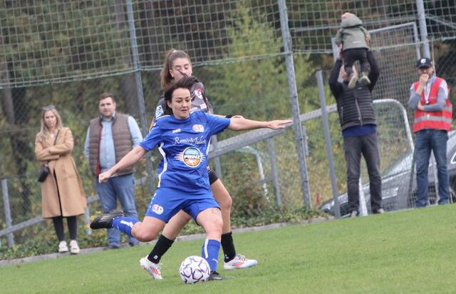 Linda Gschwandtner von der SPG Perg/Windhaag, hier am Bild im Derby gegen die FC Perg Ladies (2:3), erzielte nun beim 11:2 gegen Union Kefermarkt acht Treffer. | Foto: MeinBezirk Perg/Köck
