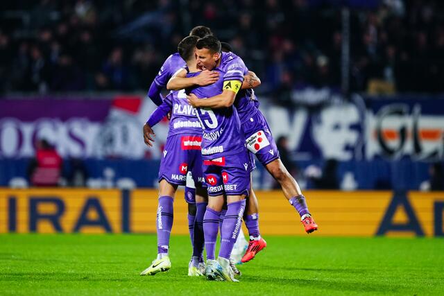 Dragović und Fischer feierten den 2:1-Sieg am Sonntag gegen BW Linz. | Foto: EVA MANHART / APA / picturedesk.com