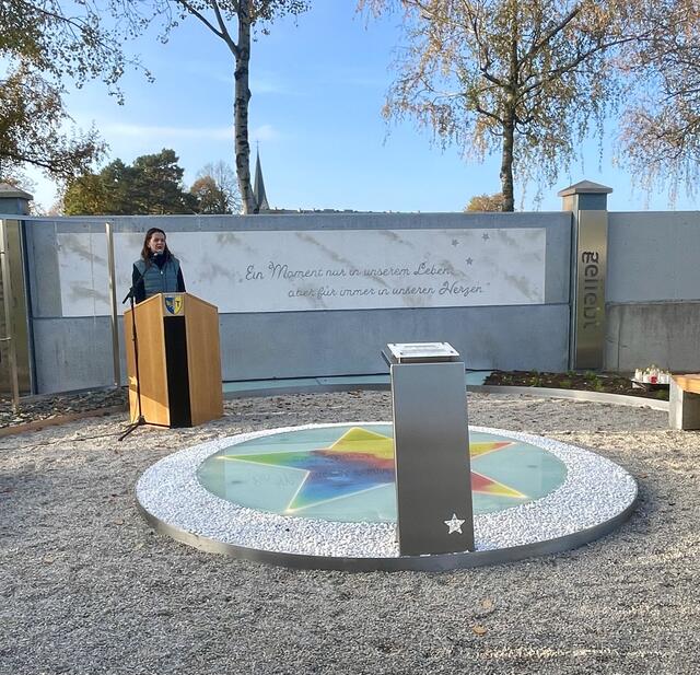 Bürgermeisterin Kerstin Suchan-Mayr erzählte von der Enstehung und der Bedeutung des Sternenparks. | Foto: Sandra Würfl