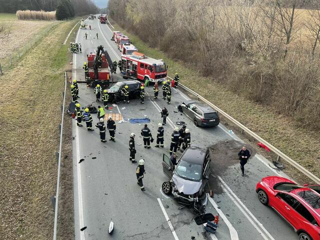 Im Burgenland gab es seit Jahresbeginn 13 Verkehrstote – in den vergangenen 25 Jahren mehr als 700 Todesopfer im Straßenverkehr. | Foto: VCÖ-Expertin
