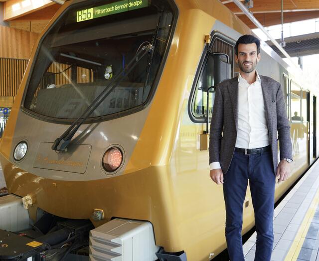 NÖ Verkehrslandesrat Landeshauptfrau-Stellvertreter Udo Landbauer | Foto: NÖVOG/Bollwein
