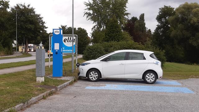 Das E-Auto in Schwarzenau erfreut sich über die Jahre immer mehr an Beliebtheit. | Foto: TRE Thayaland GmbH