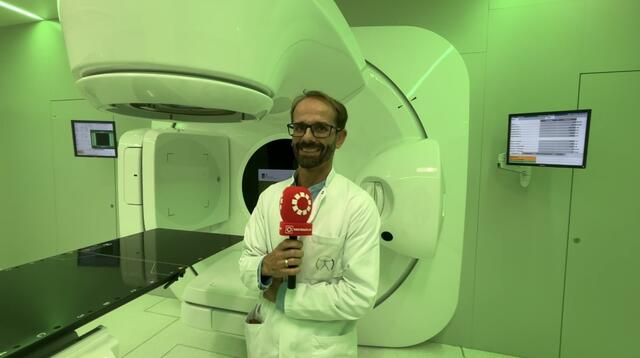 „Wir Medizinphysiker garantieren den Strahlenschutz, der durch die dicken Mauern des neuen Gebäudes gewährleistet wird“, so Christoph Gaisberger, Leitender Medizinphysiker der SALK. | Foto: Carmen Kurcz