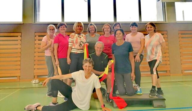 Karitative Gymnastik steht jeden letzten Samstag im Monat auf dem Programm. Jeder und jede kann kommen und mitmachen. | Foto: Lady Fitness
