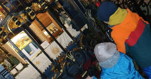 Als zeitloses Symbol der Weihnachtsgeschichte erinnert die Krippe daran, dass das wahre Wunder der Saison in der Einfachheit und der bedingungslosen Liebe liegt.  | Foto: Puch bei Salzburg