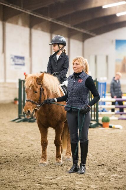 Führzügelklasse: Katharina Ladich auf Funa mit Simona Leonardini | Foto: Marie Maximiuk/PPSV