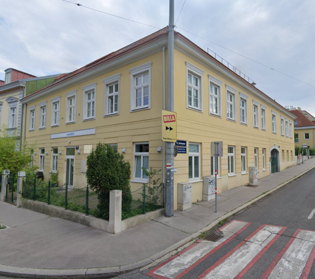 Ein ehemaliges Bürogebäude in der Dornbacher Straße 59 wird zum Ausstellungsort.  | Foto: Google Maps