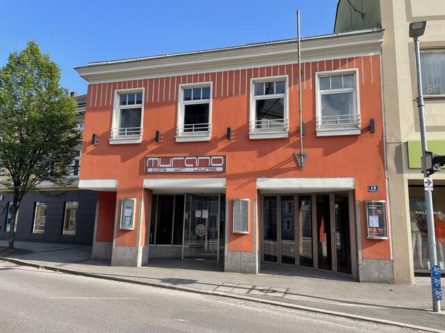 Die Murano Bar am Eck Hauptplatz/Herrenstraße sperrte am 30. April 2023 nach fast 20 Jahren zu. | Foto: MeinBezirk Perg
