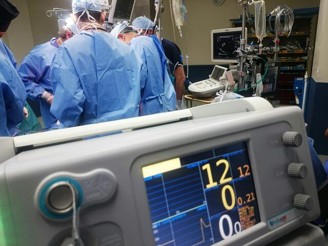 Gute Nachricht für die Patientinnen und Patienten: Maßnahmen, um Wartezeiten für wichtige Operationen verkürzen zu können, wurden am Mittwoch in der Steiermark auf den Tisch gelegt. | Foto: unsplash/Natanael Melchor