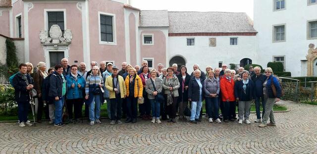 Maria Steininger, 1.v.r., mit den Teilnehmern der Reise | Foto: privat