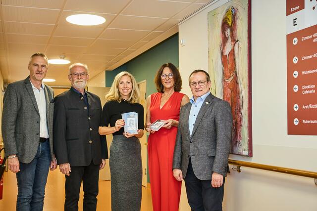 Direktor Josef Schachinger, Obmann Hofrat Dr. Norbert Haselsteiner, Autorin Anja Schwediauer, Künstlerin Michaela Korn, Geschäftsführer Johannes Preissl | Foto: Gleiß Franz