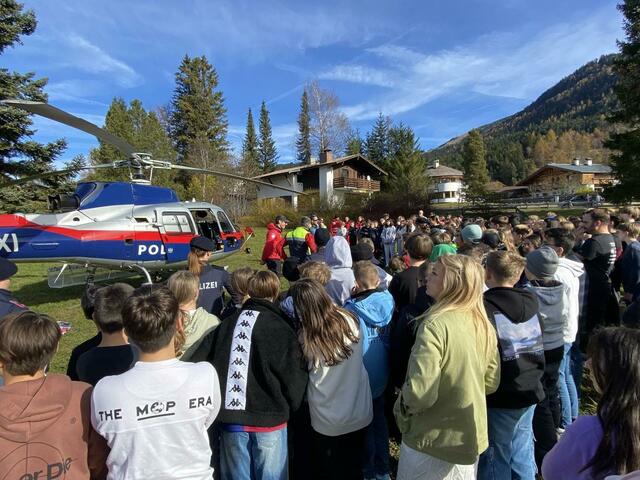 Polizeihubschrauber "Libelle", das Highlight des Tages