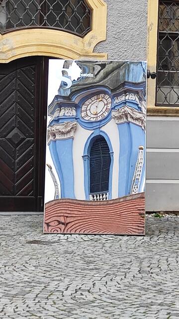 beim Spiegel im Innenhof kann man Allerhand Fotospielereien machen... | Foto: I.Wozonig