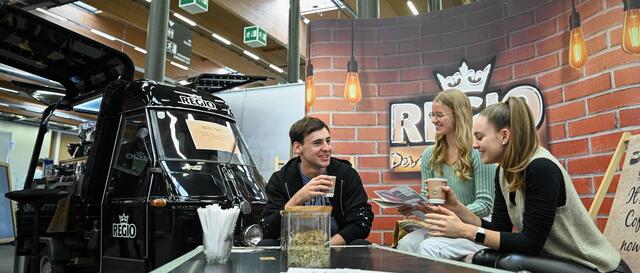 Es geht doch nichts über eine gute Tasse Kaffee und netten Gesprächen, oder? | Foto: Messe Wels