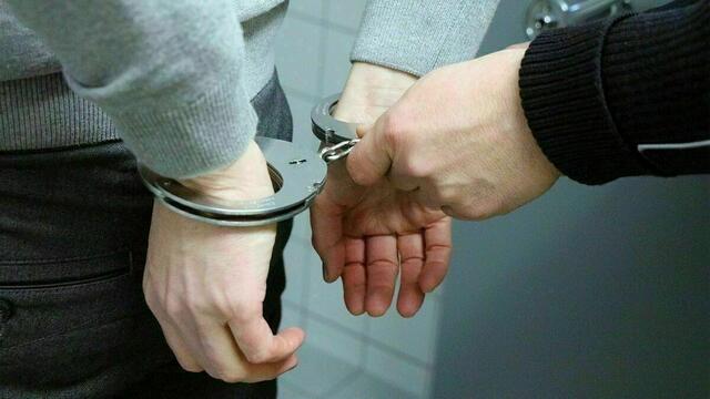 Die Polizei nahm einen 31-Jährigen sowie einen 39-Jährigen fest. (Symbolfoto) | Foto: Pixabay / Symbolbild