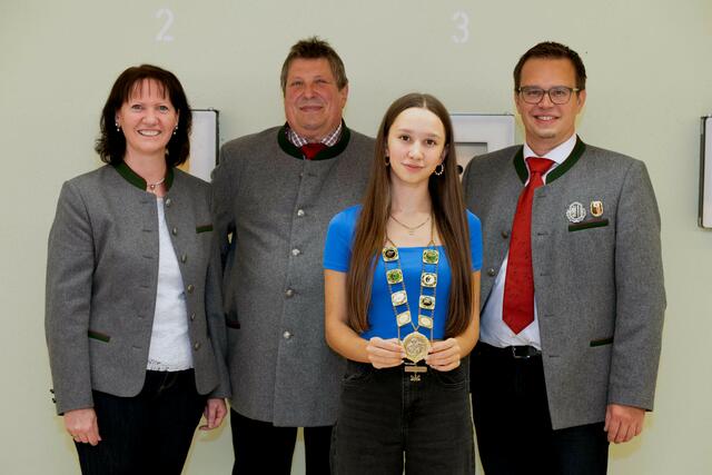 Siegerehrung beim Schützenverein Pabneukirchen.  | Foto: Zinterhof