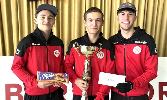 Team Hofer mit Johannes &amp; Florian Kramlinger (CCS) und Skip Matthäus Hofer (KCC). | Foto: EC Oberstdorf