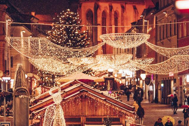 So köstlich schmeckt der Villacher Hütten-Advent von 15. November bis 6. Jänner am Hauptplatz. | Foto: Marta Gillner