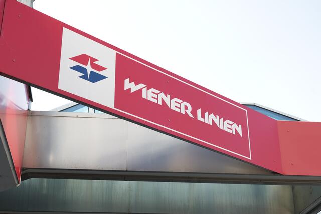 Nach dem jüngsten Vorfall warnen die Wiener Linien vor dem "Surfen" auf jeglichen Bahnen.  | Foto: Max Spitzauer/ MeinBezirk