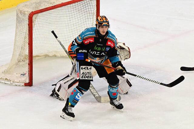 Luka Maver ist mit fünf Treffern Toptorschütze der Black Wings Linz. | Foto: Black Wings Linz/Eisenbauer