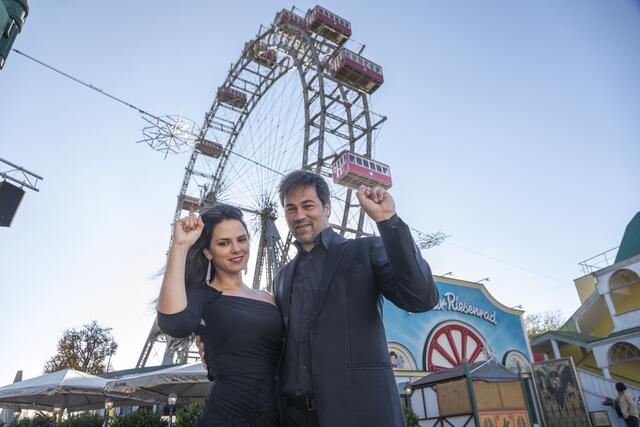 Anca und Luca verblüffen im Prater mit Gedankenlesen. | Foto: Jürgen Hammerschmid