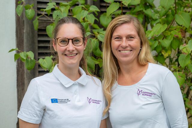 Die beiden Community-Nurses aus Thalgau: Magdalena Fischill-Neudeck und Christina Kubesch. | Foto: Gesundheitspflege Thalgau