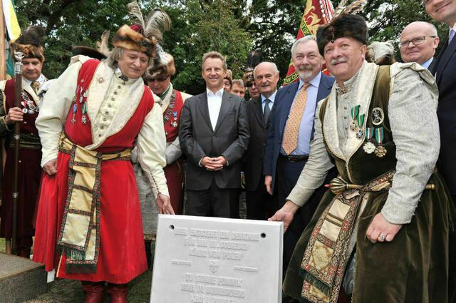 Ein Denkmal für den polnischen Oberbefehlsherren Jan III. Sobieski wird schon lange am Kahlenberg gefordert. Dieses Foto stammt von der feierlichen Grundsteinlegung im Jahr 2013. (Archiv)  | Foto: www.krakow.pl