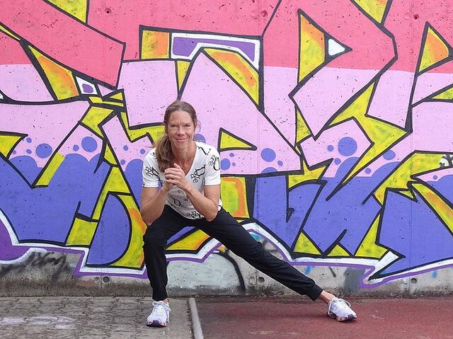 Mit praktischen Übungen möchte Eveline Wolz anderen dabei helfen, sich im eigenen Körper wohl zu fühlen. | Foto: Eveline Wolz