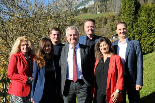 Anton Lang, umgeben von seinem Team, war in Gröbming zu Gast. | Foto: SPÖ Liezen