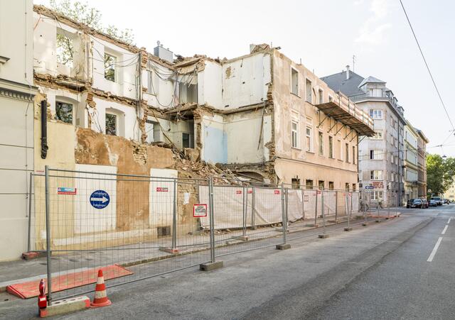 Die Stadt Wien geht gegen Spekulationshäuser härter vor und zieht gegen Eigentümer vor Gericht. | Foto: Klaus Titzer / picturedesk.com