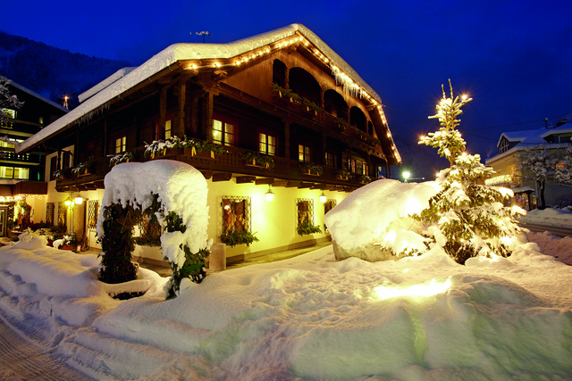 Das Familiengut verwandelt sich zur Winterlandschaft. | Foto: Familiengut Burgstaller