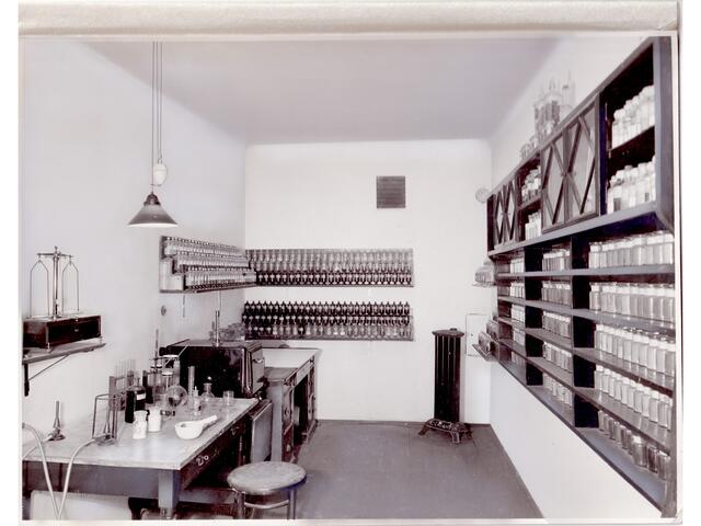 Das Produktionslabor im Jahr 1950. | Foto: Sefra