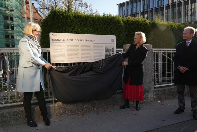 Links Meriel Schindler, rechts Veronika Sexl. | Foto: Julia Perktold