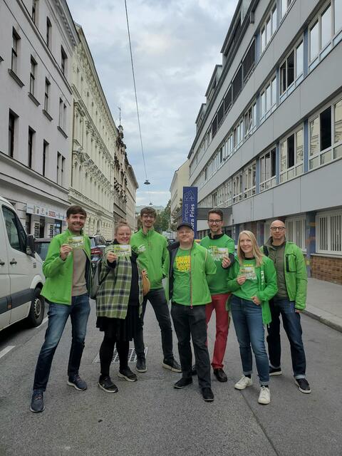 Die Grünen setzen sich zum Wohl der Kids für eine verkehrsberuhigte Friesgasse ein. Sie soll möglichst bald umgestaltet werden. | Foto: Grüne