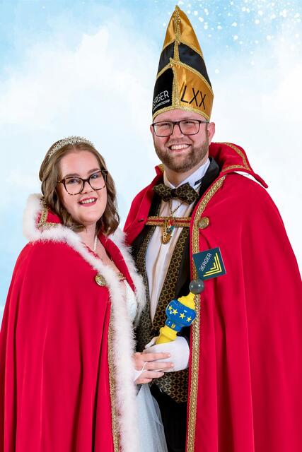 Prinzessin Nicole I., Nicole Glanznig, und Prinz Fidelius LXX., Marc Germeshausen, freuen sich auf die kommende Saison. | Foto: Villacher Fasching/Knaus