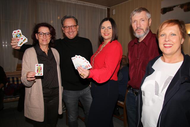 v. l. Monika Graf, Günter Kovacs, Astrid Eisenkopf, Ludwig Fingerhut und Maria Wallner 