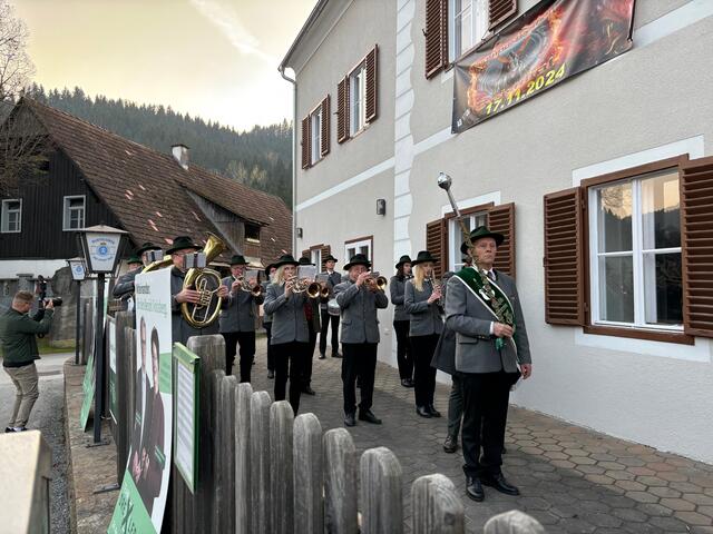 Die Ortsmusikkapelle Geistthal spielte zu Beginn der Veranstaltung auf. | Foto: Almer