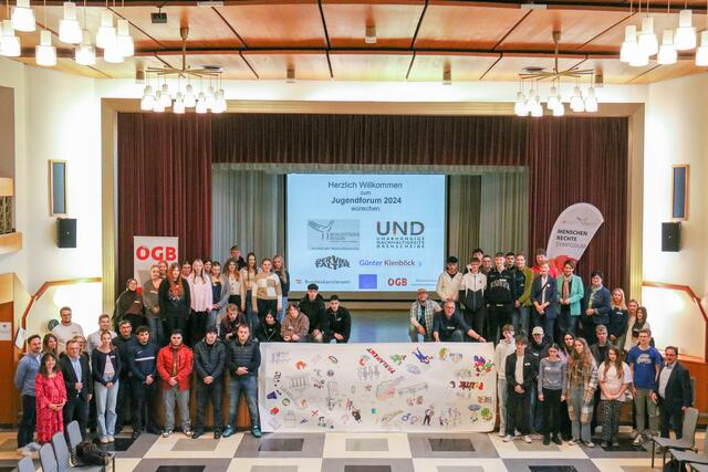 So geht Dialog: Beim Jugendforum 2024 in der AK Perg trafen die Realitäten von Jugendlichen und der Politik parteiübergreifend direkt aufeinander. | Foto: Bewusstseinsregion