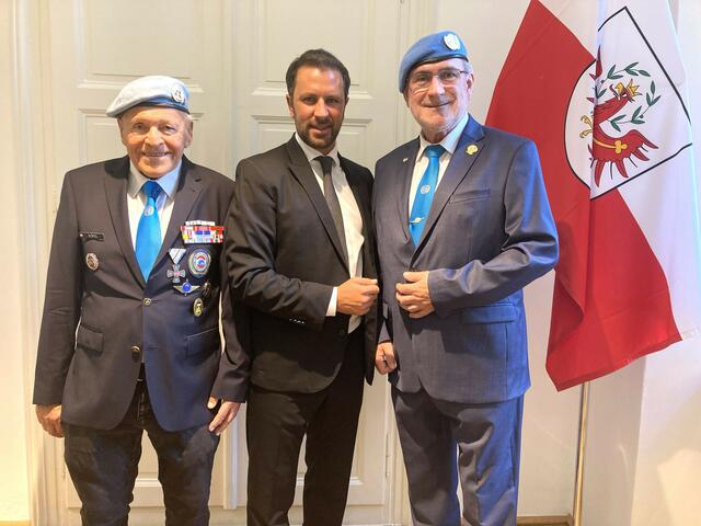 Bei der "Polit-PR-Tour" waren die Führungskräfte auch bei LHStv. Georg Dornauer zu Gast. | Foto: privat