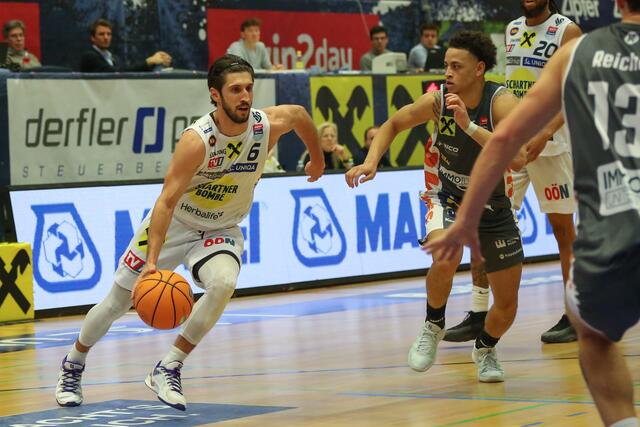 Die Swans setzten sich geden die Dukes mit 87:79 durch. | Foto: Kienesberger
