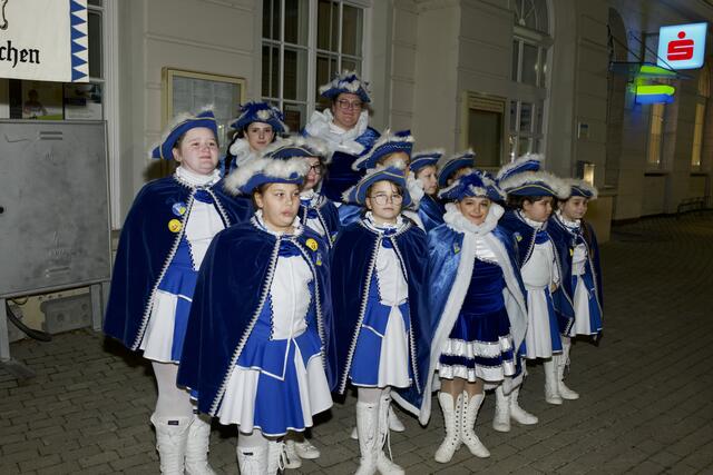 Kein Faschingsevent ohne den Gardemädchen. | Foto: Santrucek